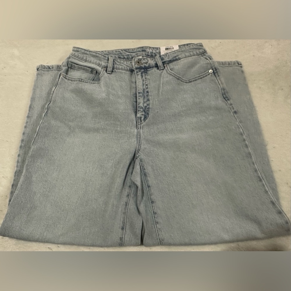 STYLE & CO HIGH RISE STRAIGHT- WOMAN